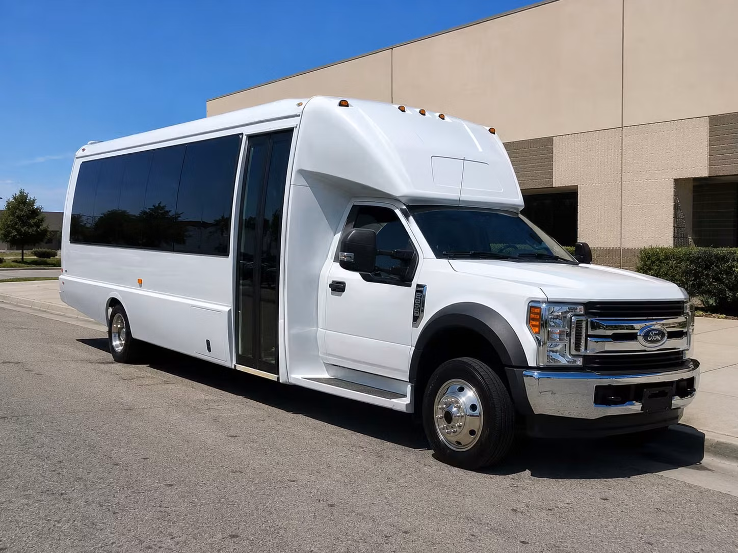 20 passenger minibus