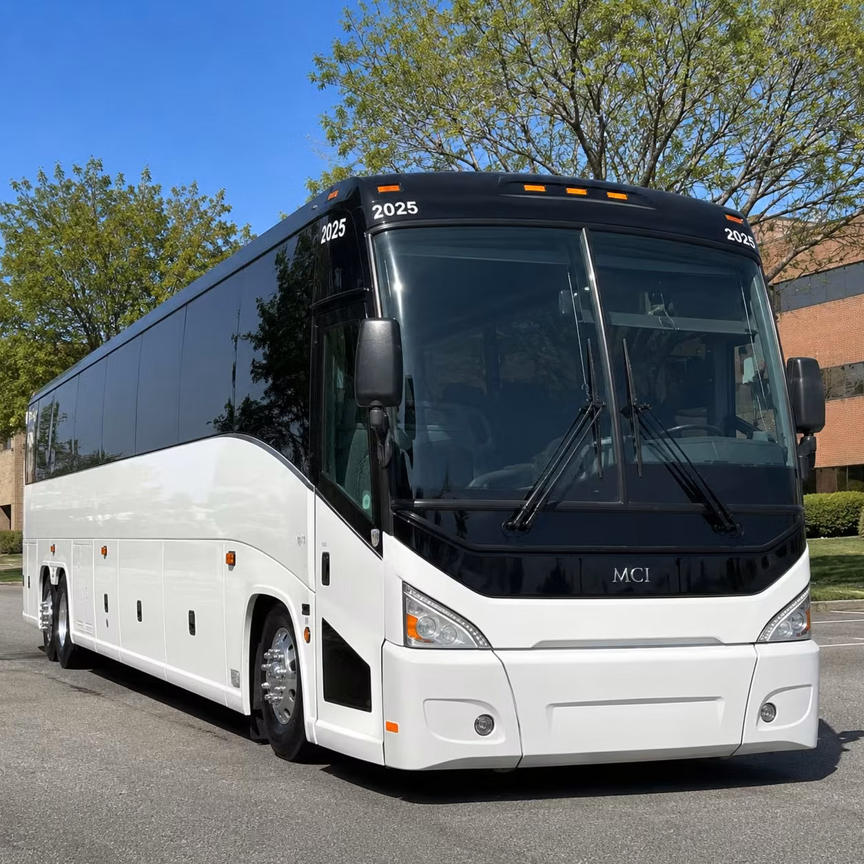 charter buses and party buses for madison square garden concerts in nyc