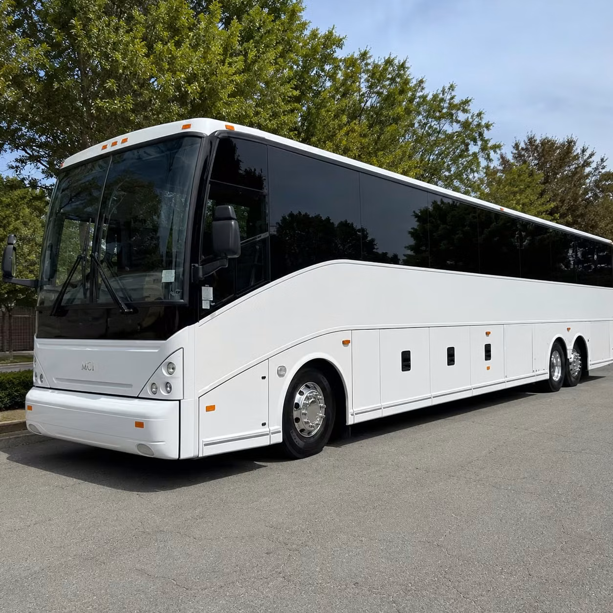 laguardia airport shuttle bus rentals for groups of every size